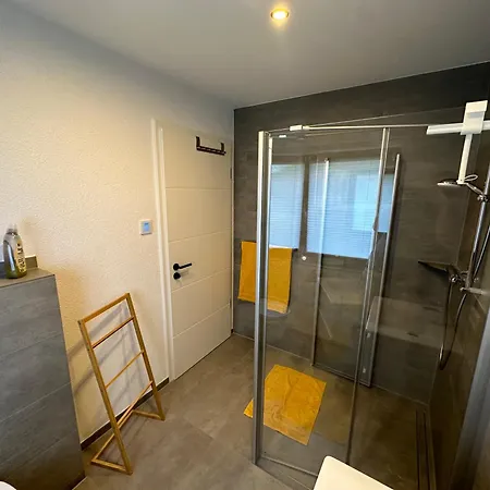 Ruhige, Moderne 1-zimmer-wohnung - Meerrettichnest *