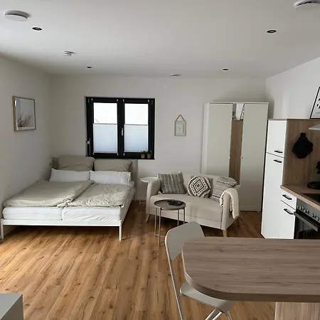 Ruhige, Moderne 1-zimmer-wohnung - Meerrettichnest